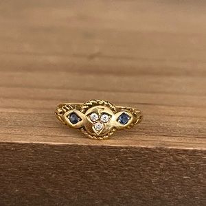 Antique Victorian 18k gold diamond and sapphire ring